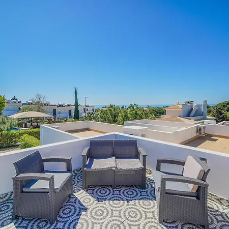 Hideaway By Moje بيت للعطل *